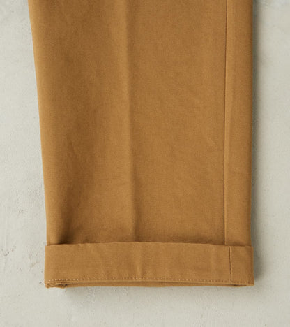 Enfield 121 Chino Trouser - Pleated Tapered - Beige Twill