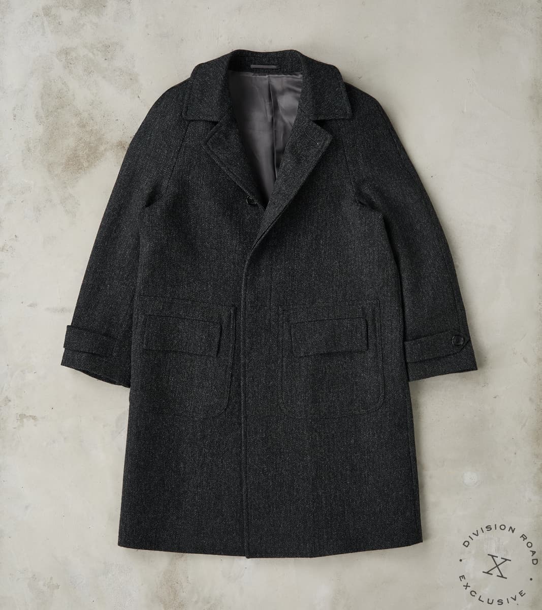 Fortela x Division Road Amedeo Balmacaan Coat - Fox Brothers® Wool Twi…