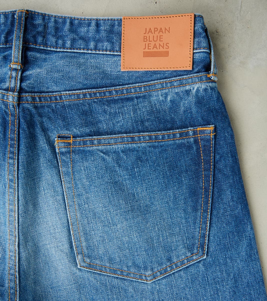 J301-MID Circle Series - Straight - 14.8oz US Cotton Medium Indigo
