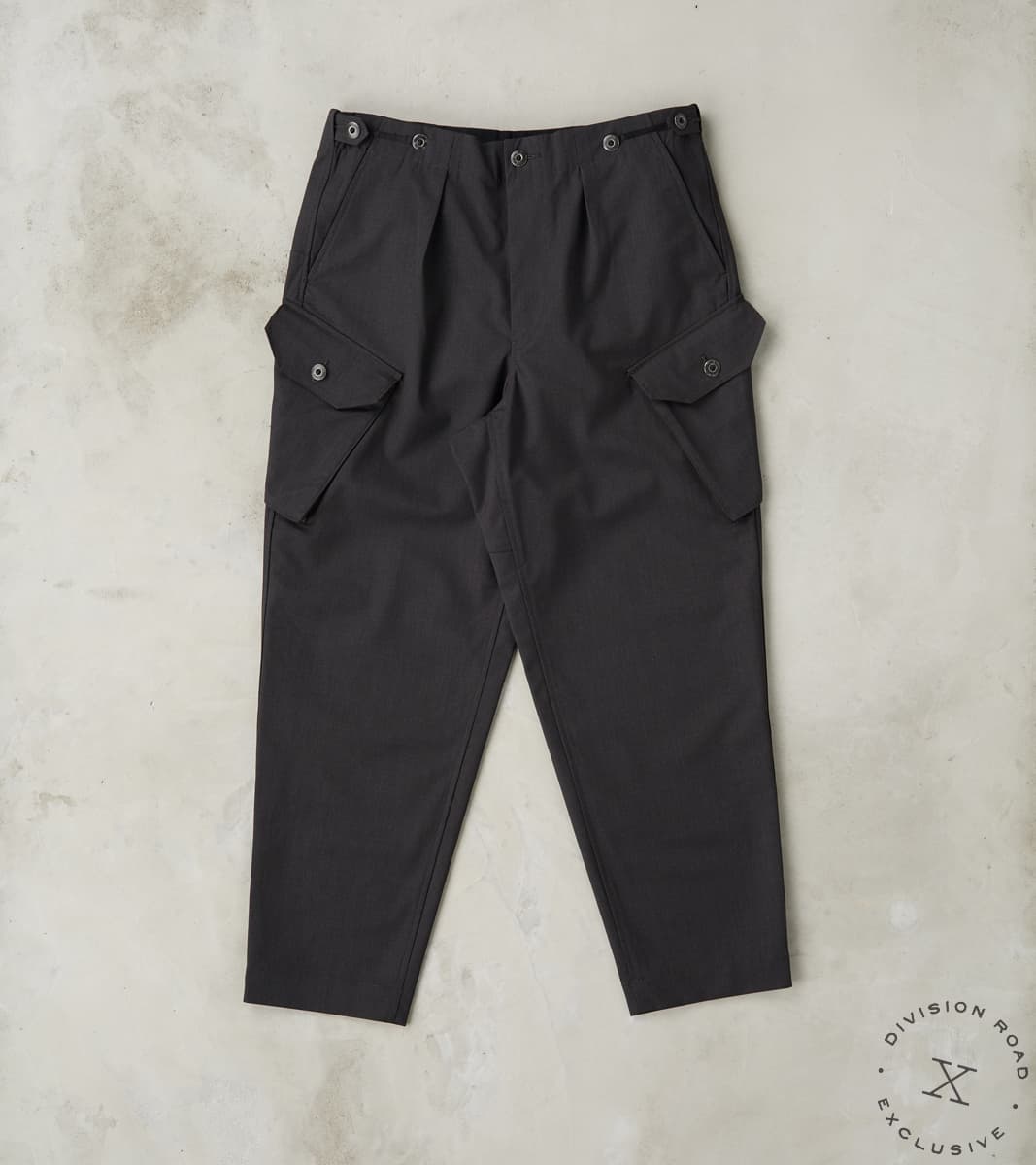 MotivMfg X Division Road Swiss Army Cargo Trousers - Anthracite Optim® Wool Gabar…